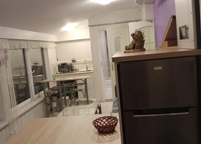 Zacisze مزرعة للإقامة Iłownica